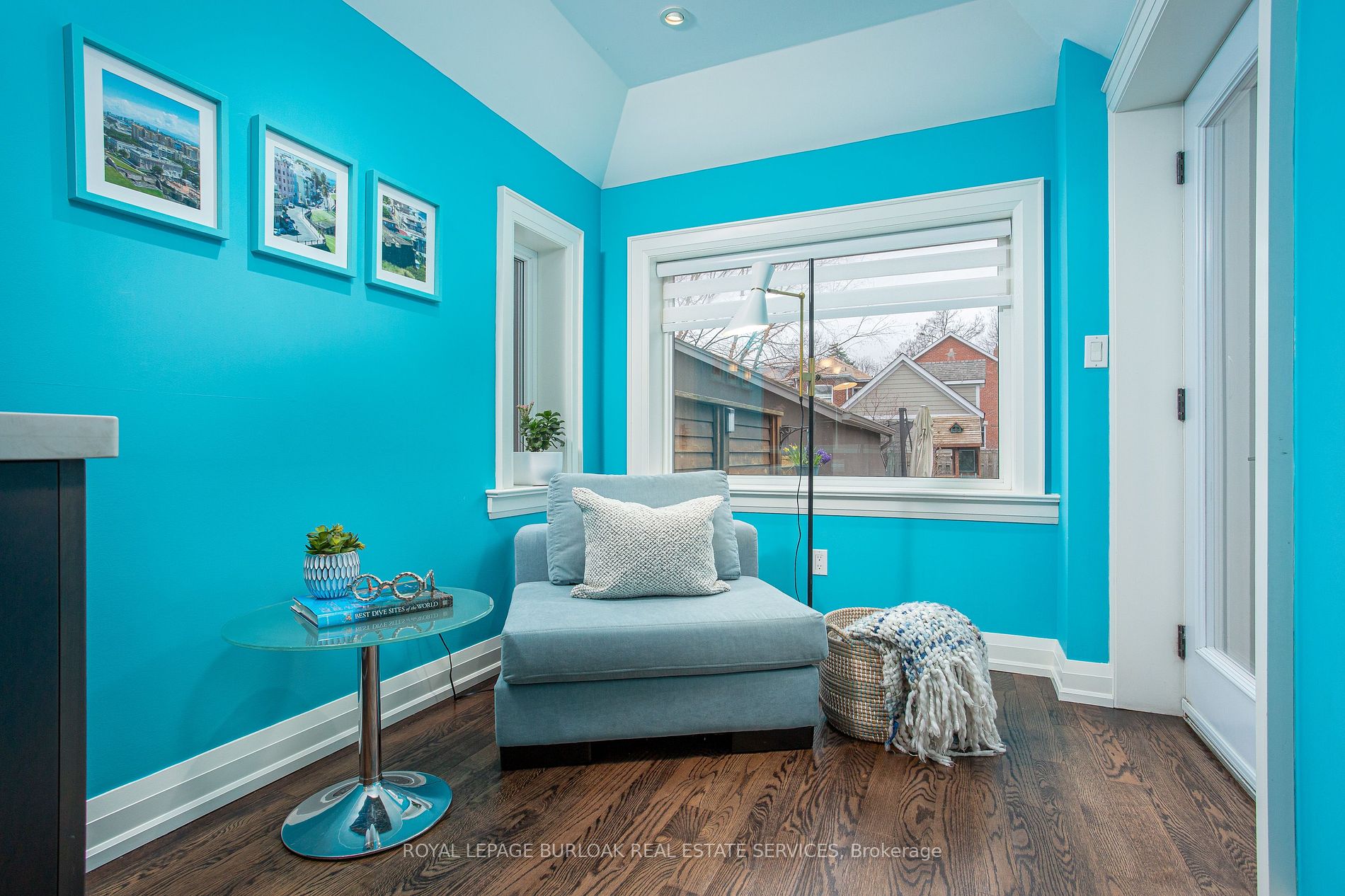 8 Thornhill Avenue