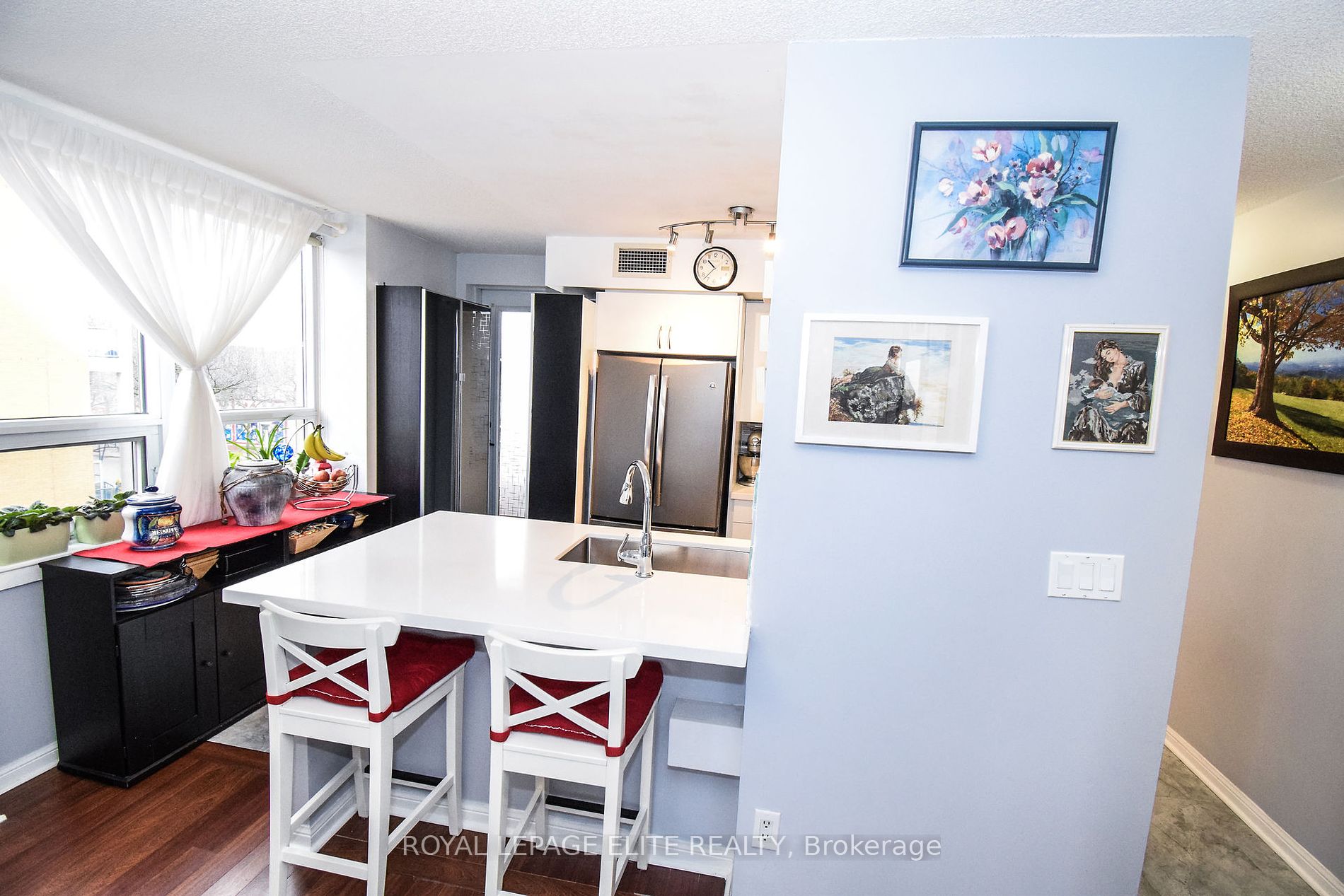 4 Elsinore Path, #203