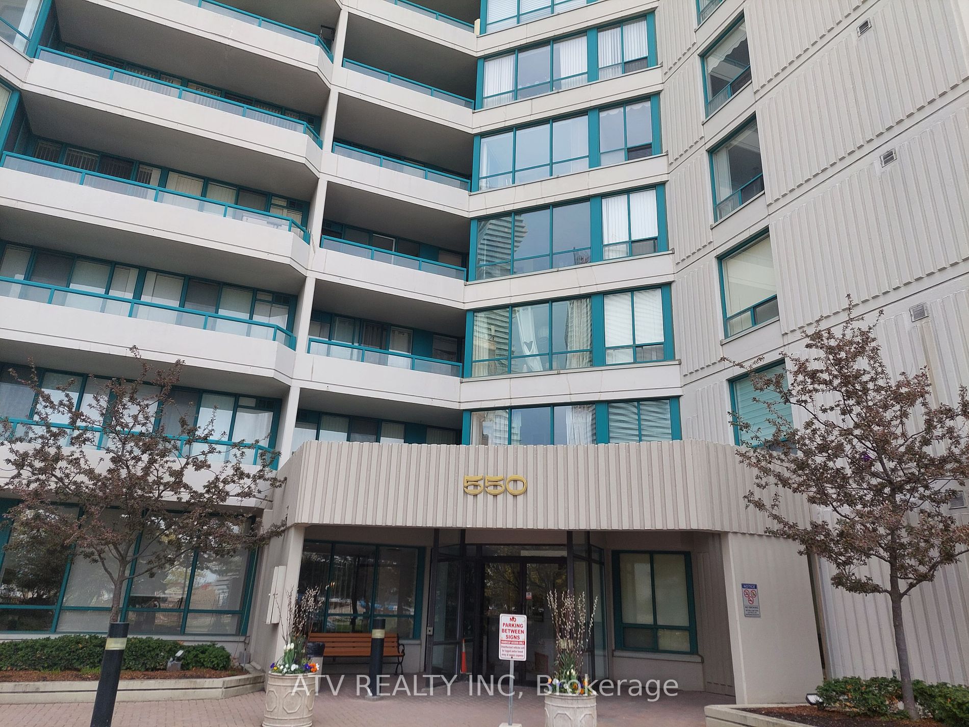 550 Webb Dr, #305