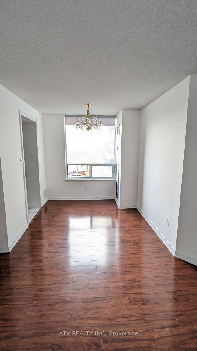 550 Webb Dr, #305