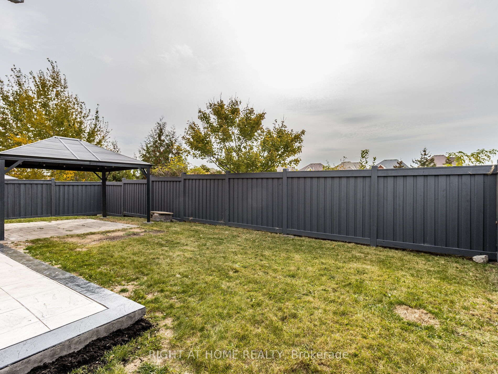 280 Wrigglesworth Cres