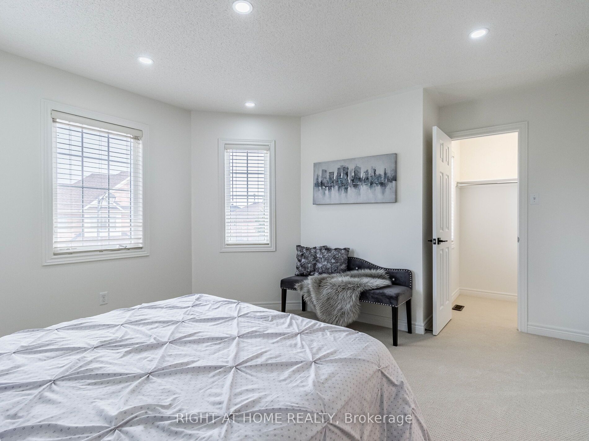 280 Wrigglesworth Cres