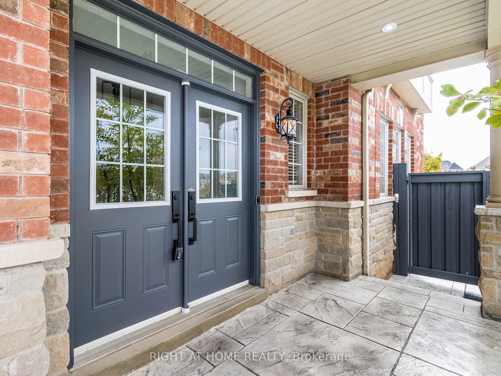 280 Wrigglesworth Cres