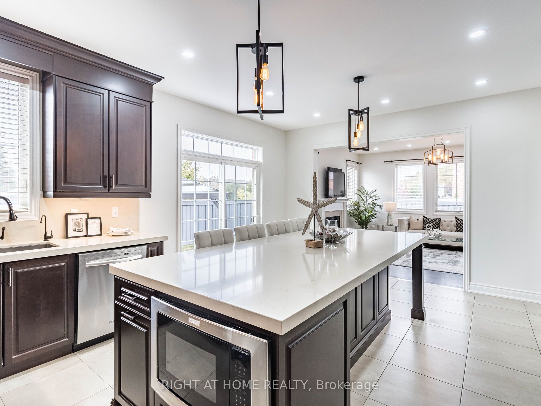 280 Wrigglesworth Cres