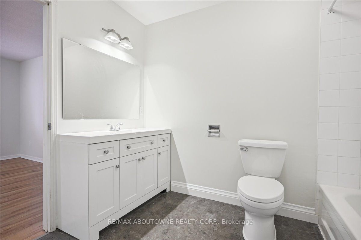 4195 Longmoor Drive #3