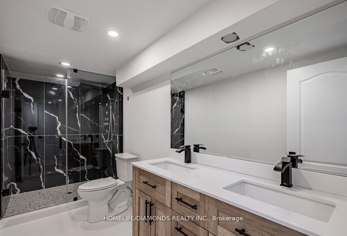 208 Glen Oak Dr