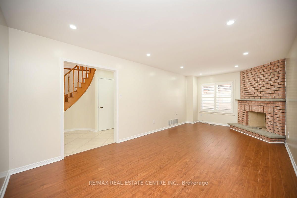 3498 Redmond Rd