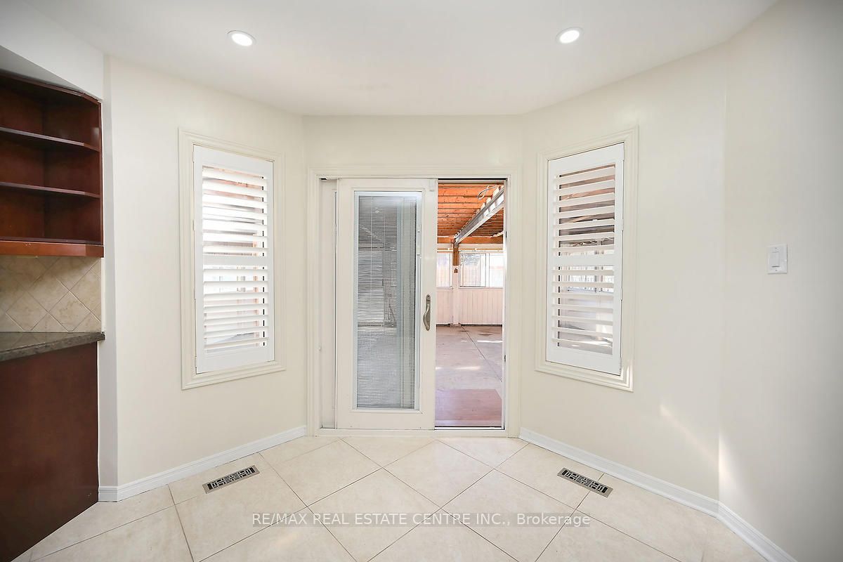 3498 Redmond Rd