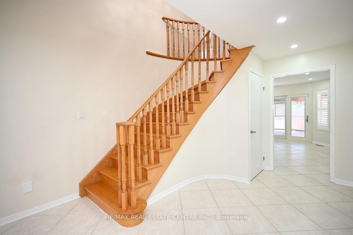 3498 Redmond Rd