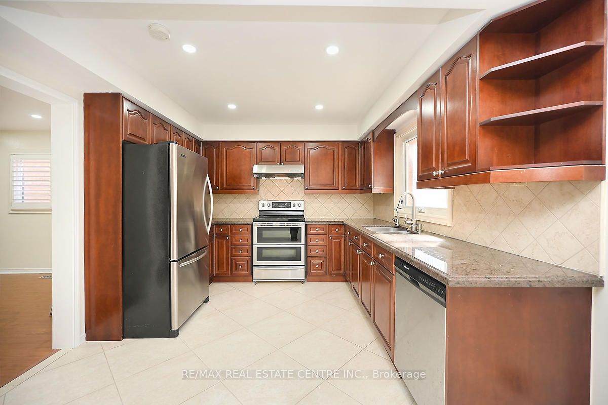 3498 Redmond Rd