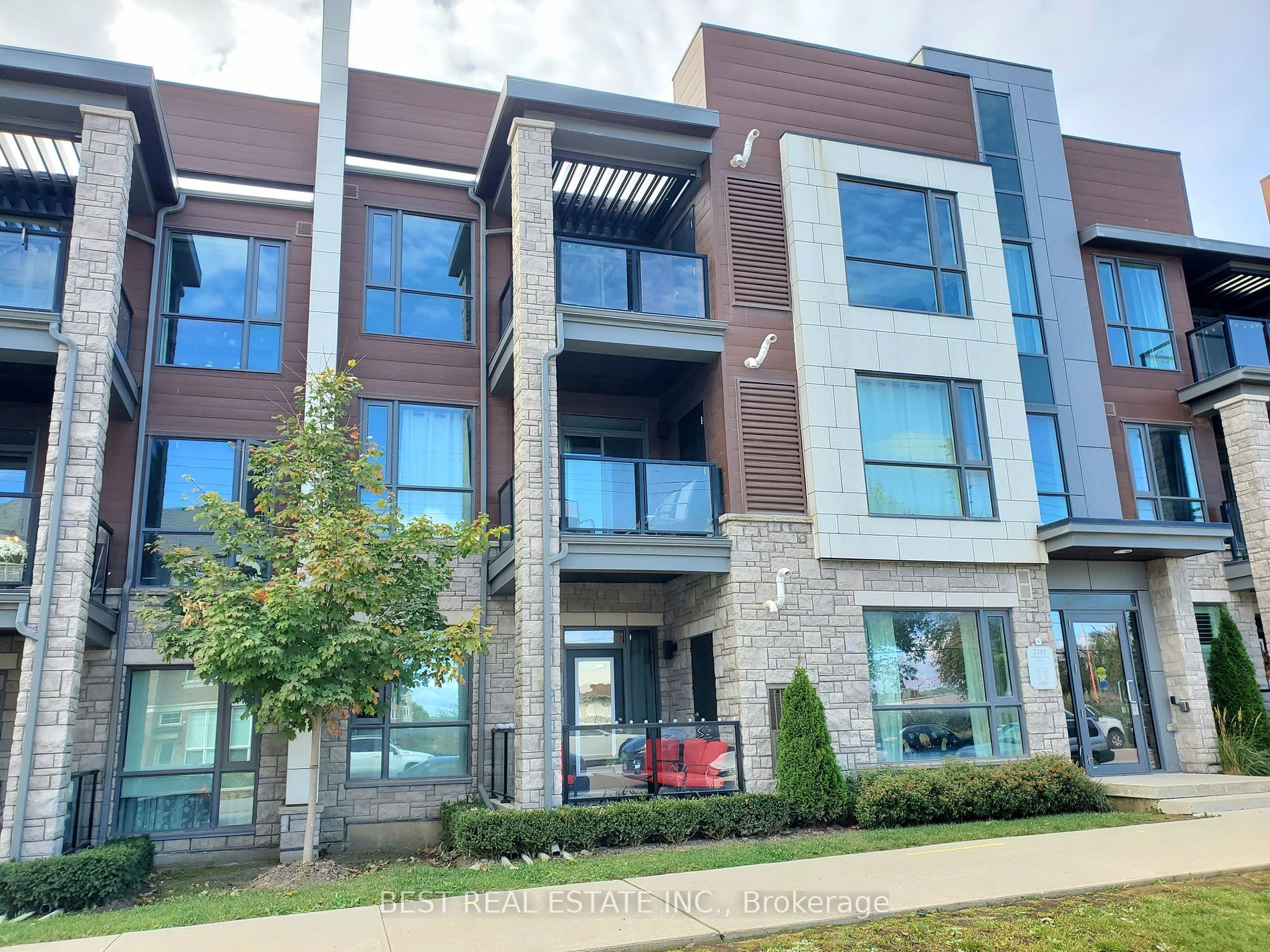 2388 Khalsa Gate, #304
