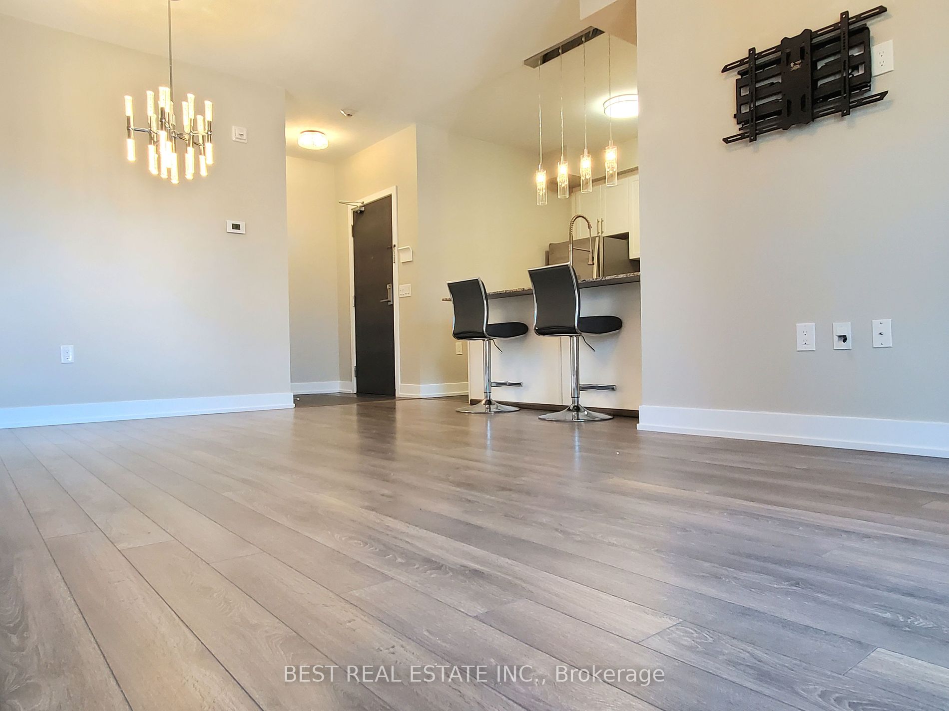 2388 Khalsa Gate, #304