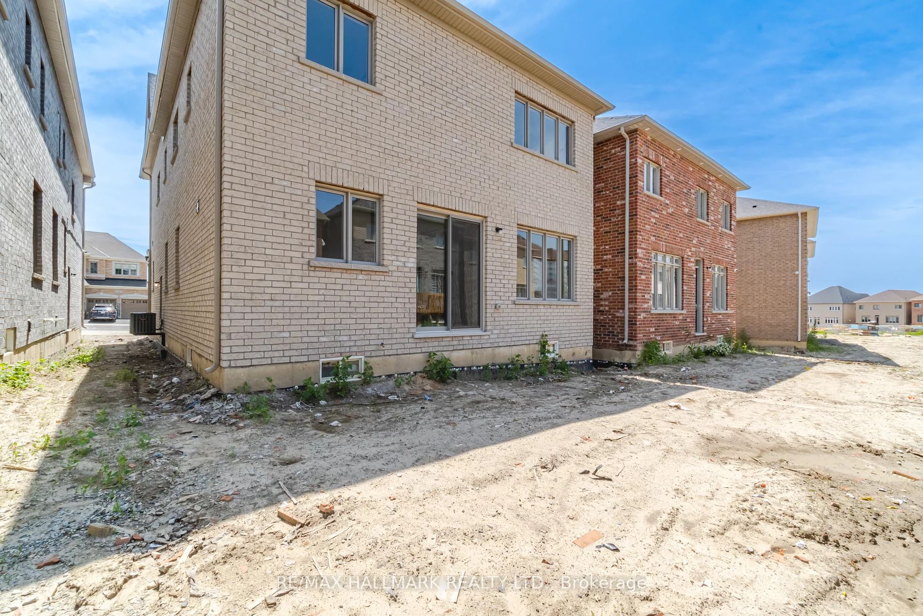 46 Dotchson Ave