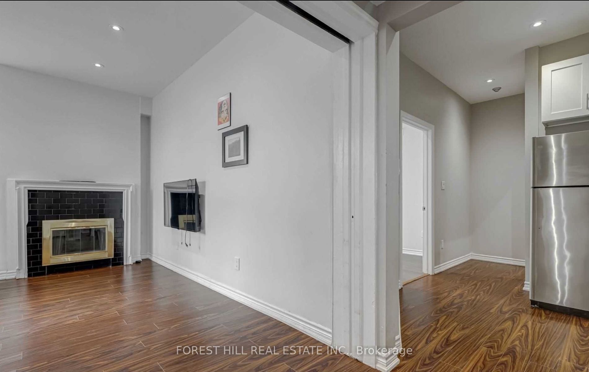 11 Laxton Avenue #101
