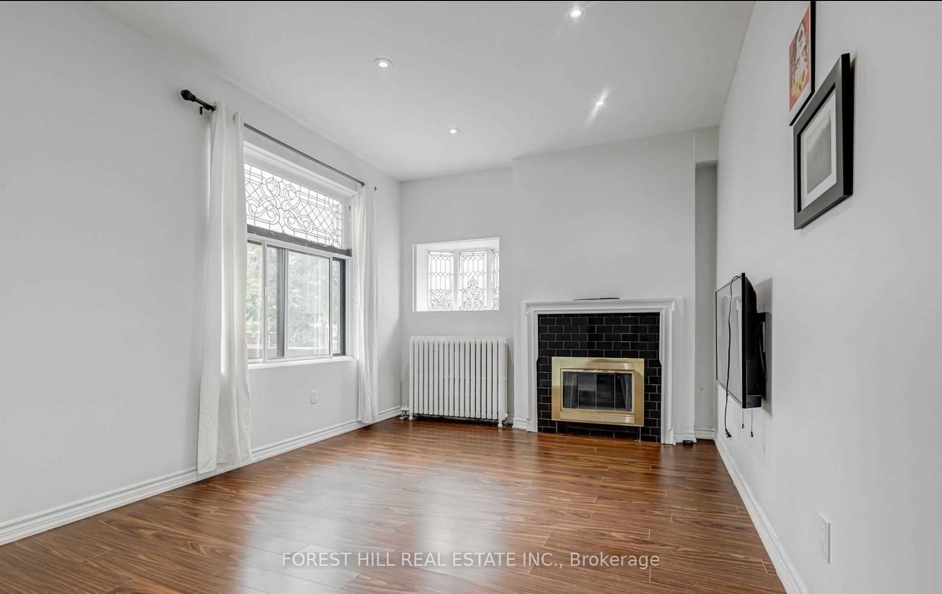 11 Laxton Avenue #101