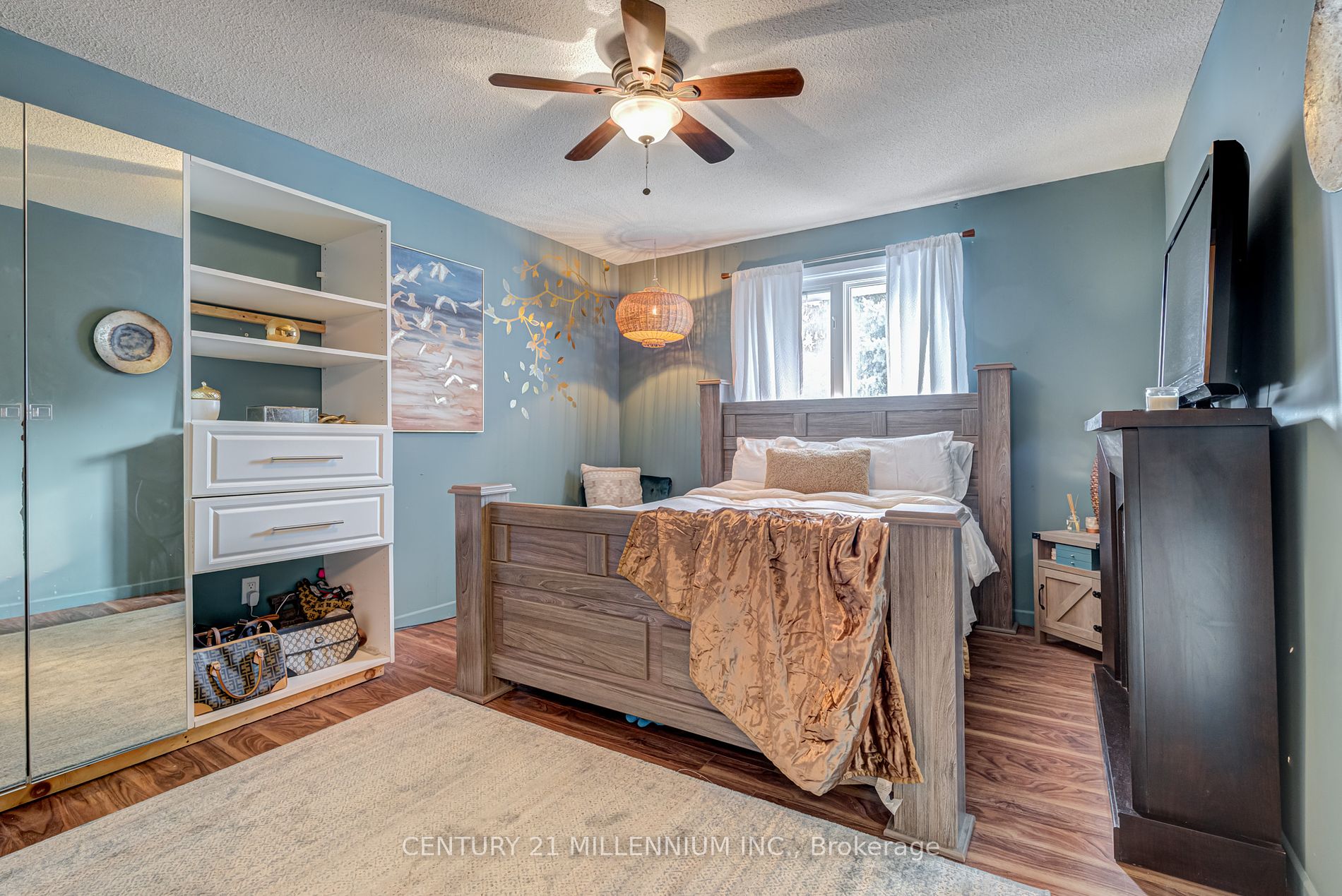 70 Madelaine Cres