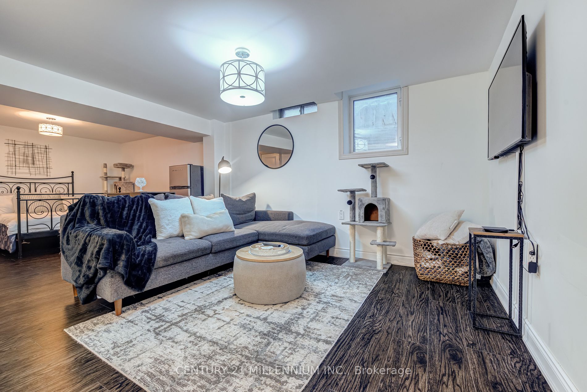 70 Madelaine Cres