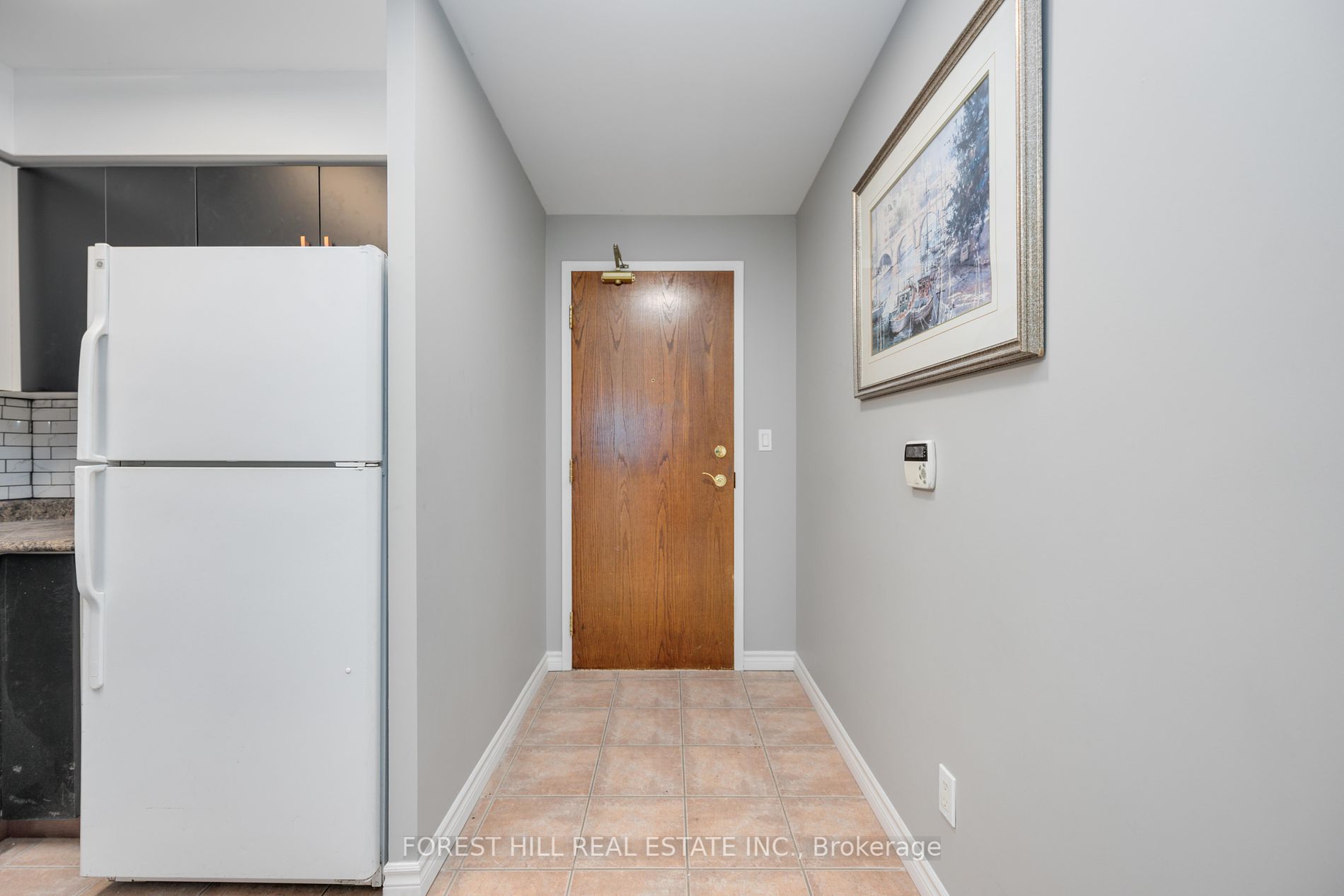 7 Michael Power Pl, #201