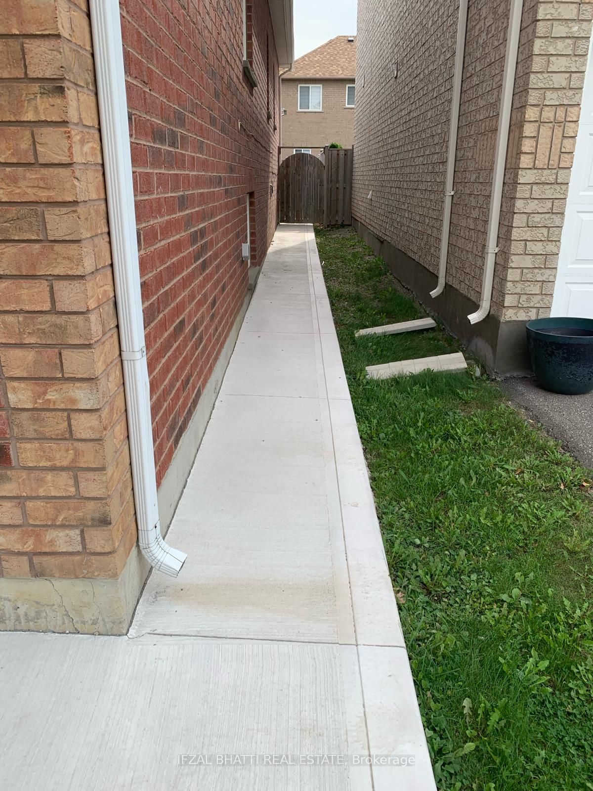 39 bramtrail Gate