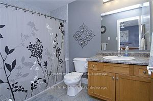 271 Thompson Rd