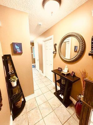 271 Thompson Rd