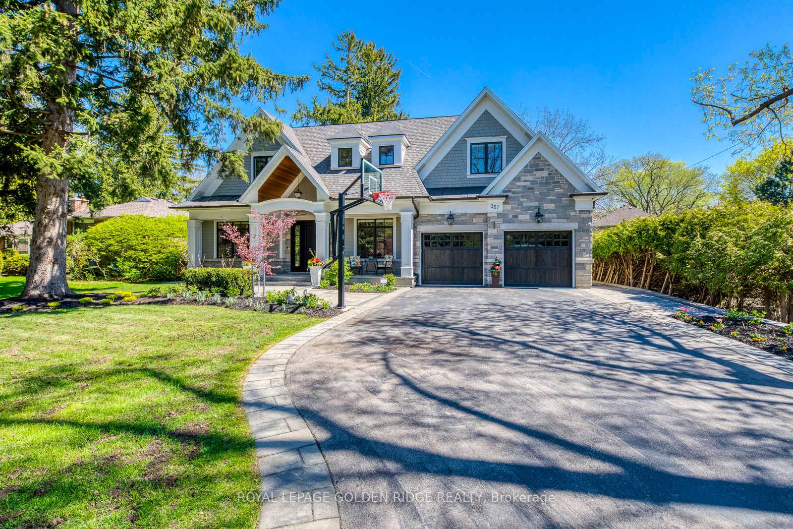 367 Maple Grove Dr