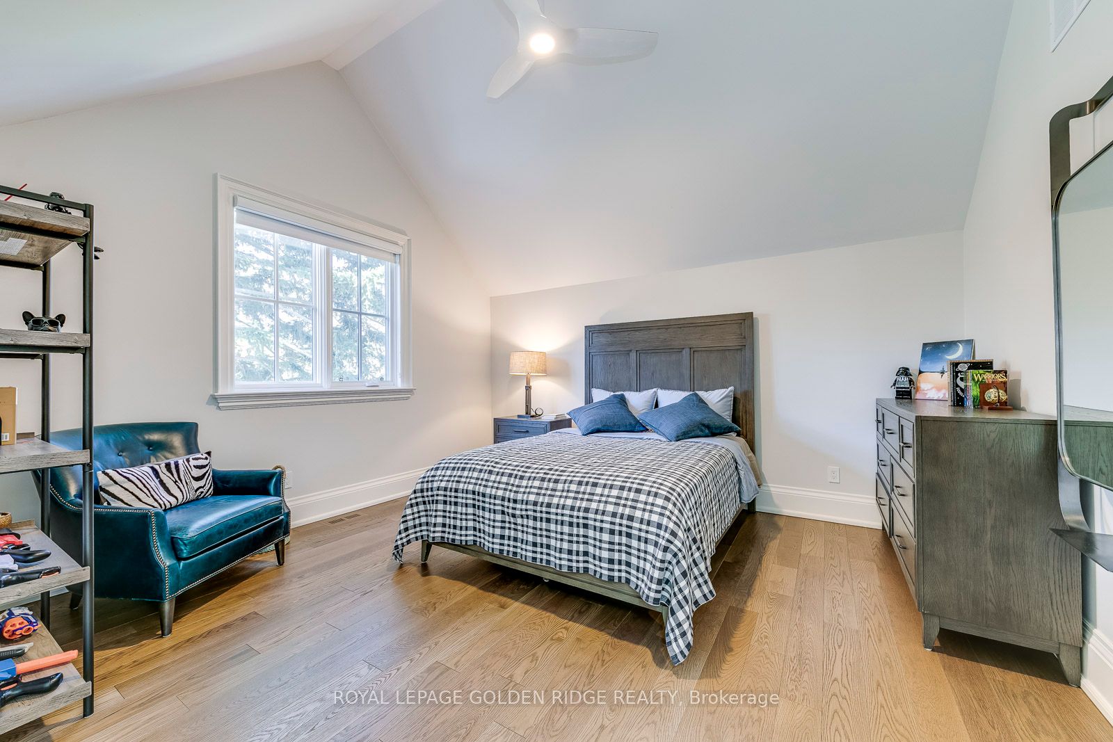 367 Maple Grove Dr