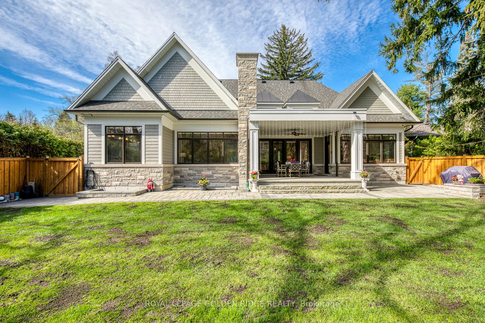 367 Maple Grove Dr