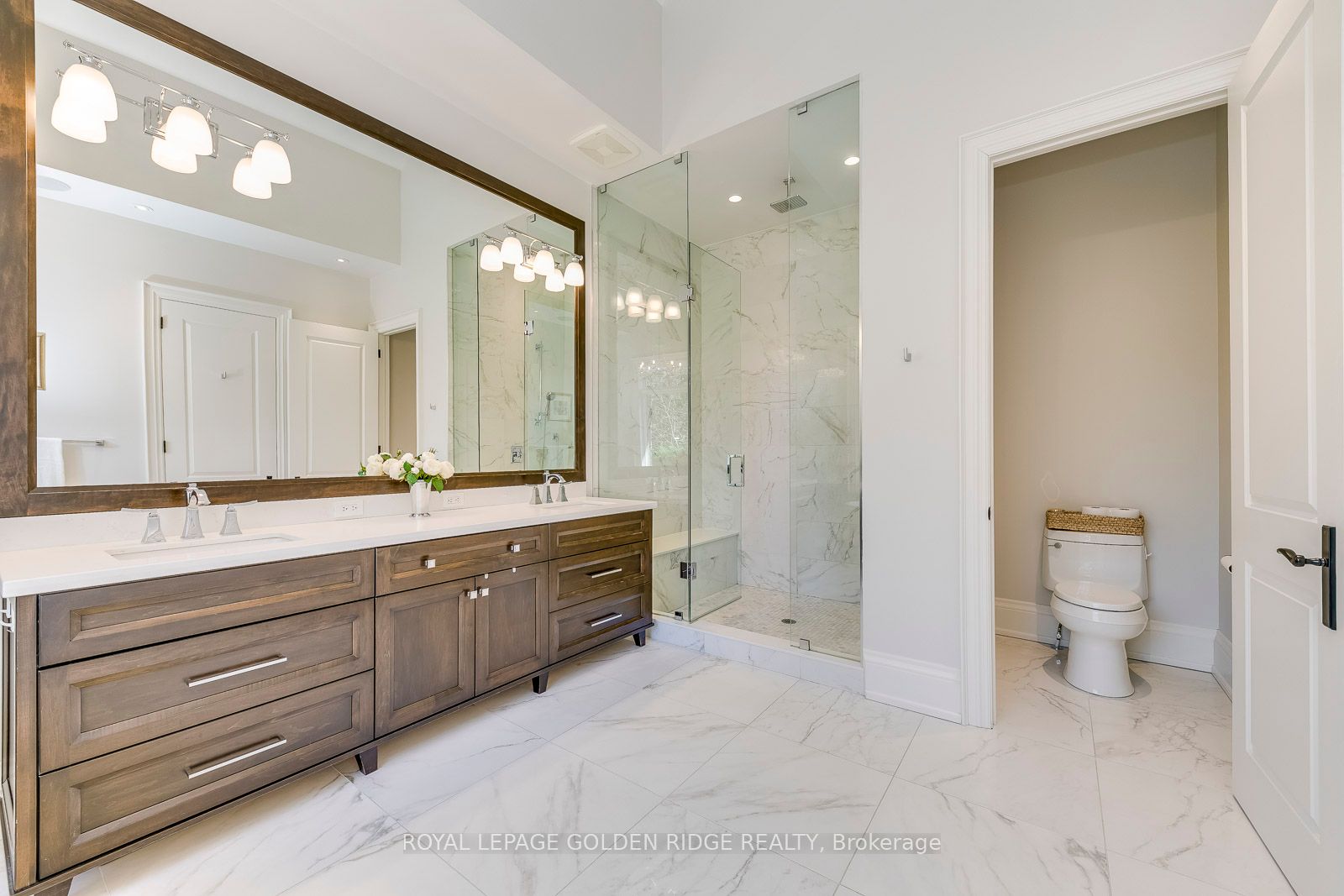 367 Maple Grove Dr