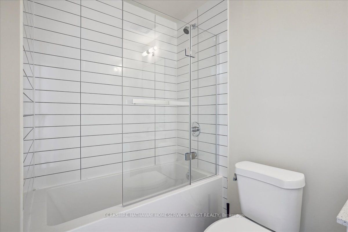 509 Dundas St W, #103