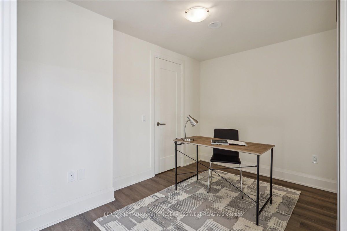 509 Dundas St W, #103