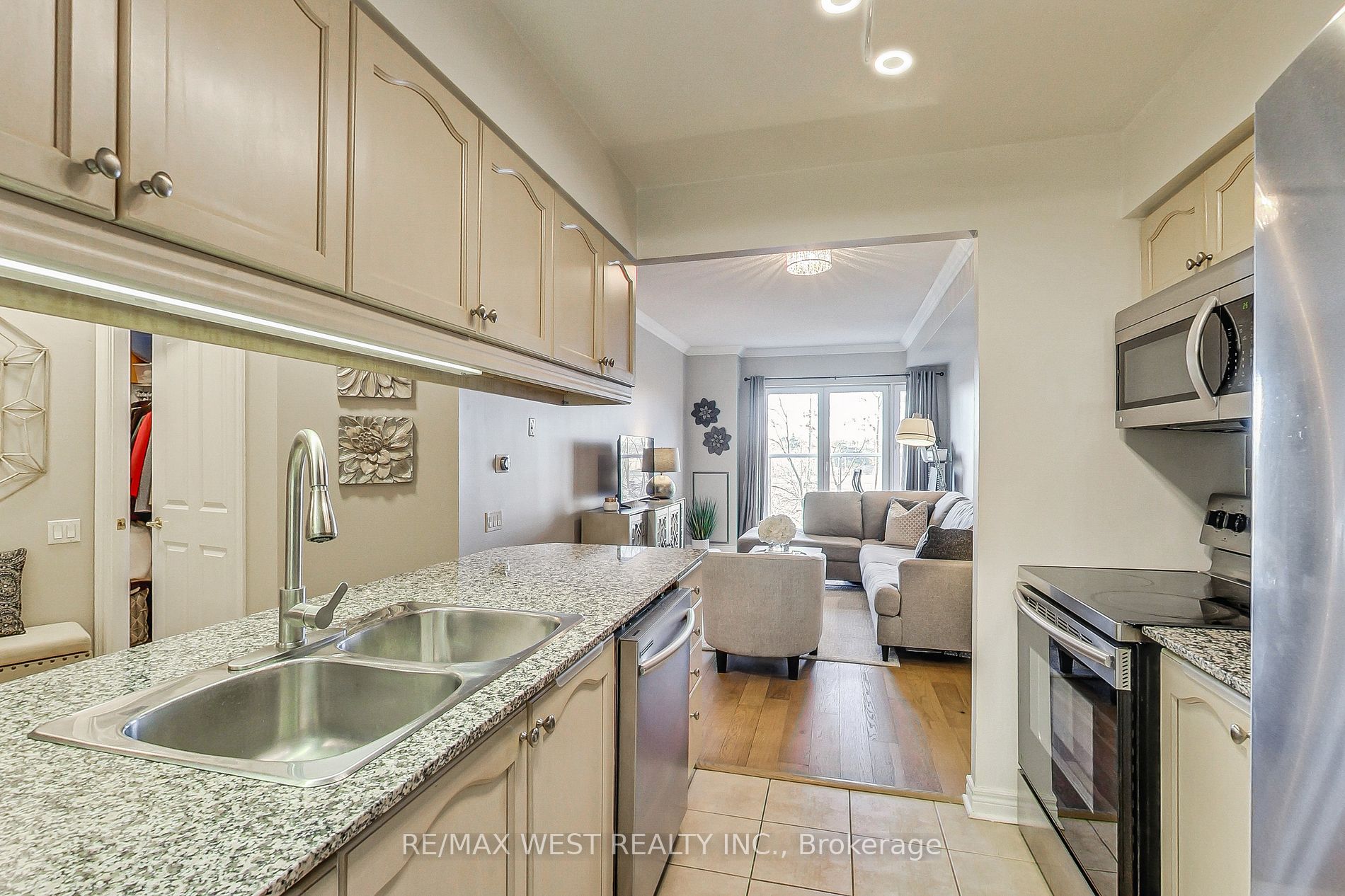 40 Old Mill Road, #304