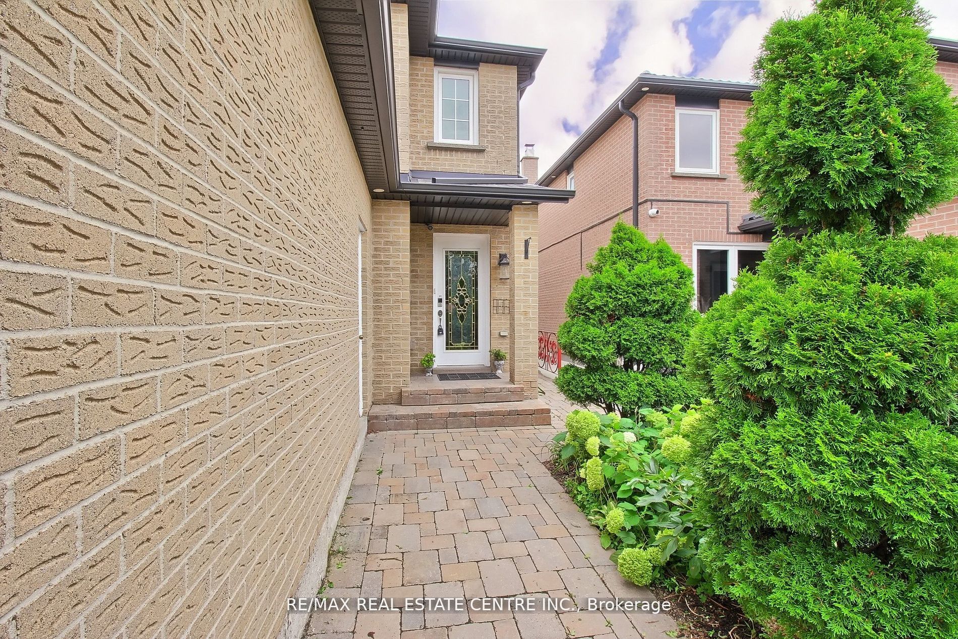 4484 Jenkins Crescent