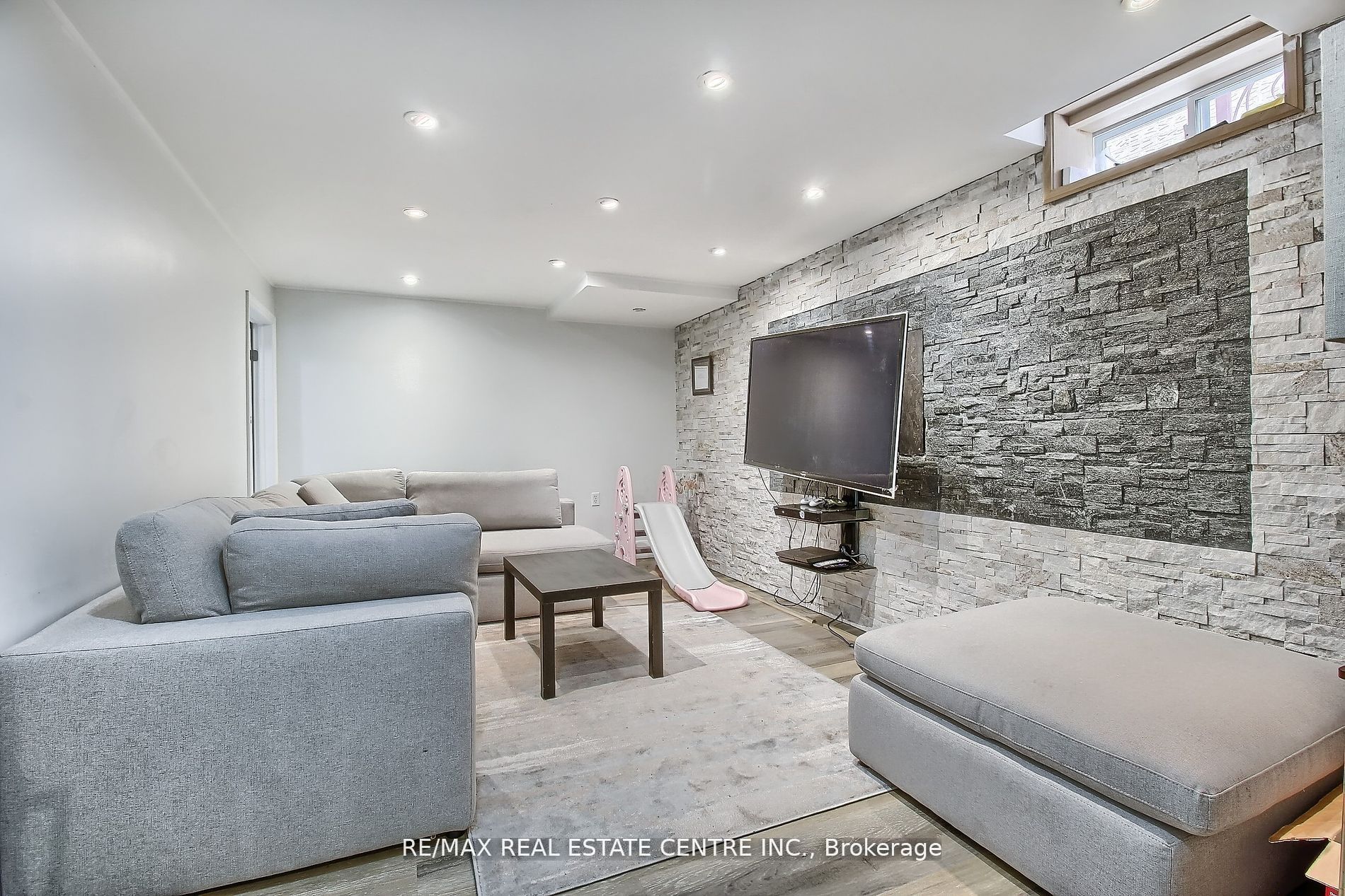 4484 Jenkins Crescent