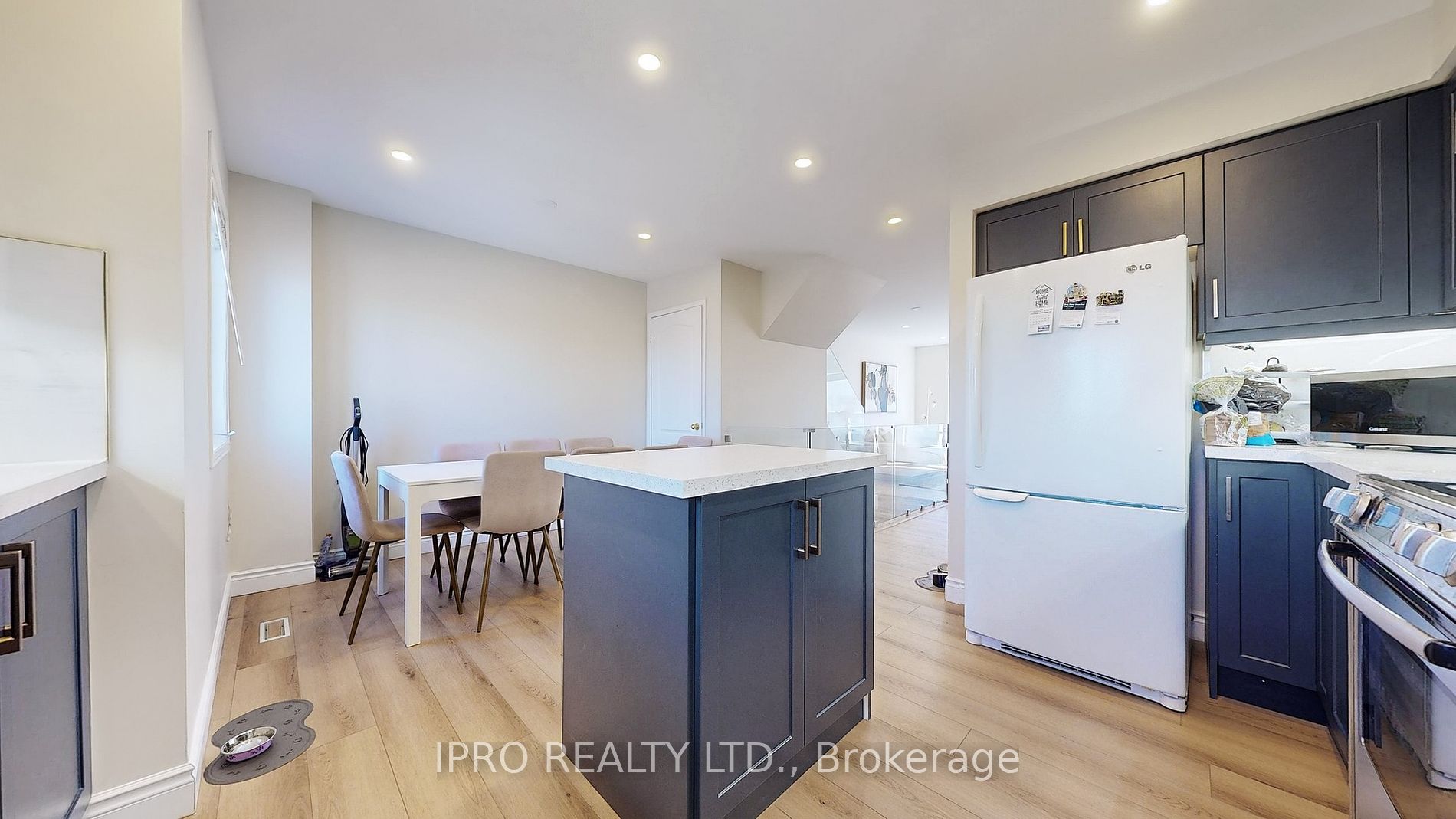 7284 Bellshire Gate, #3