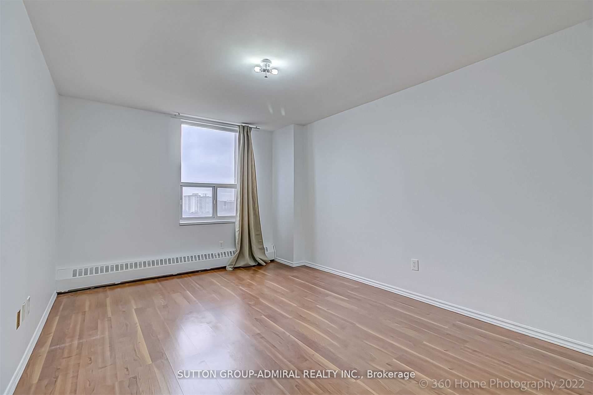 25 Four Winds Dr, #902