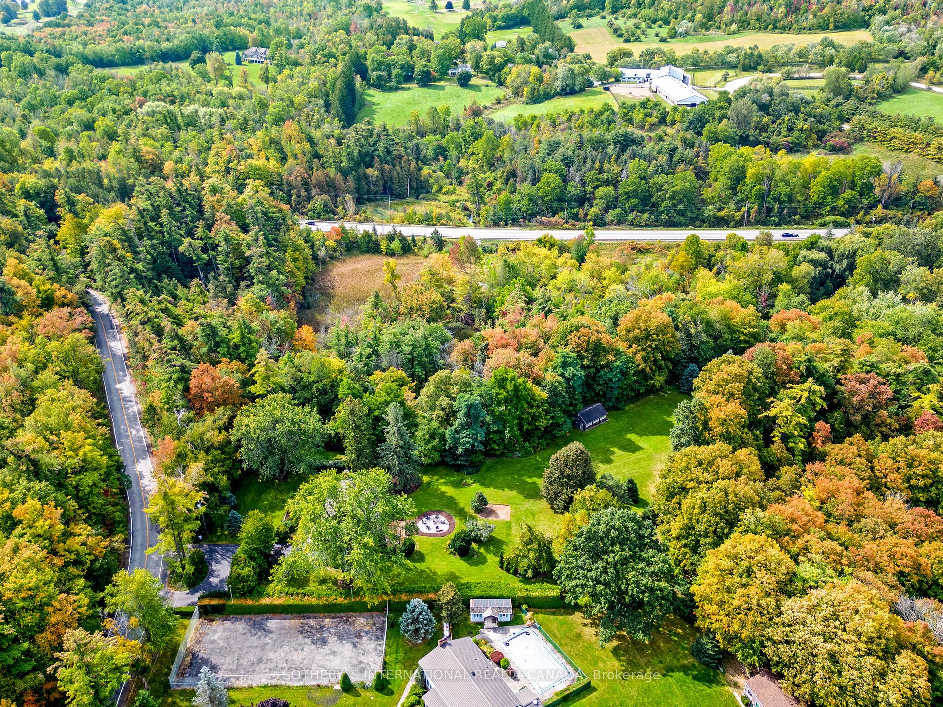 8163 10 Side Road