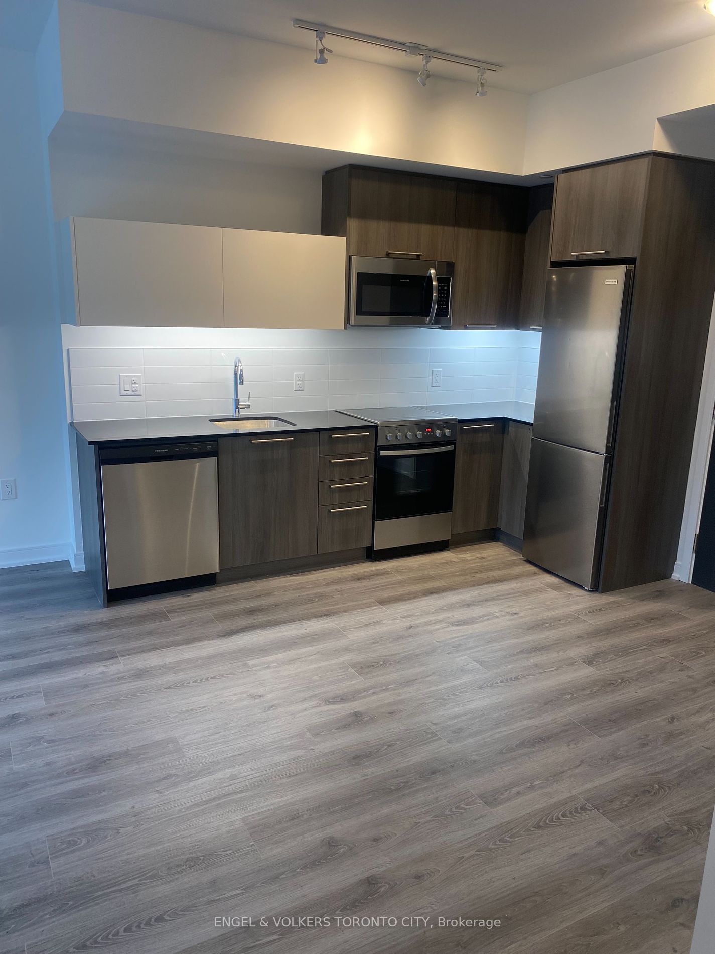 25 Neighbourhood Lane, #205