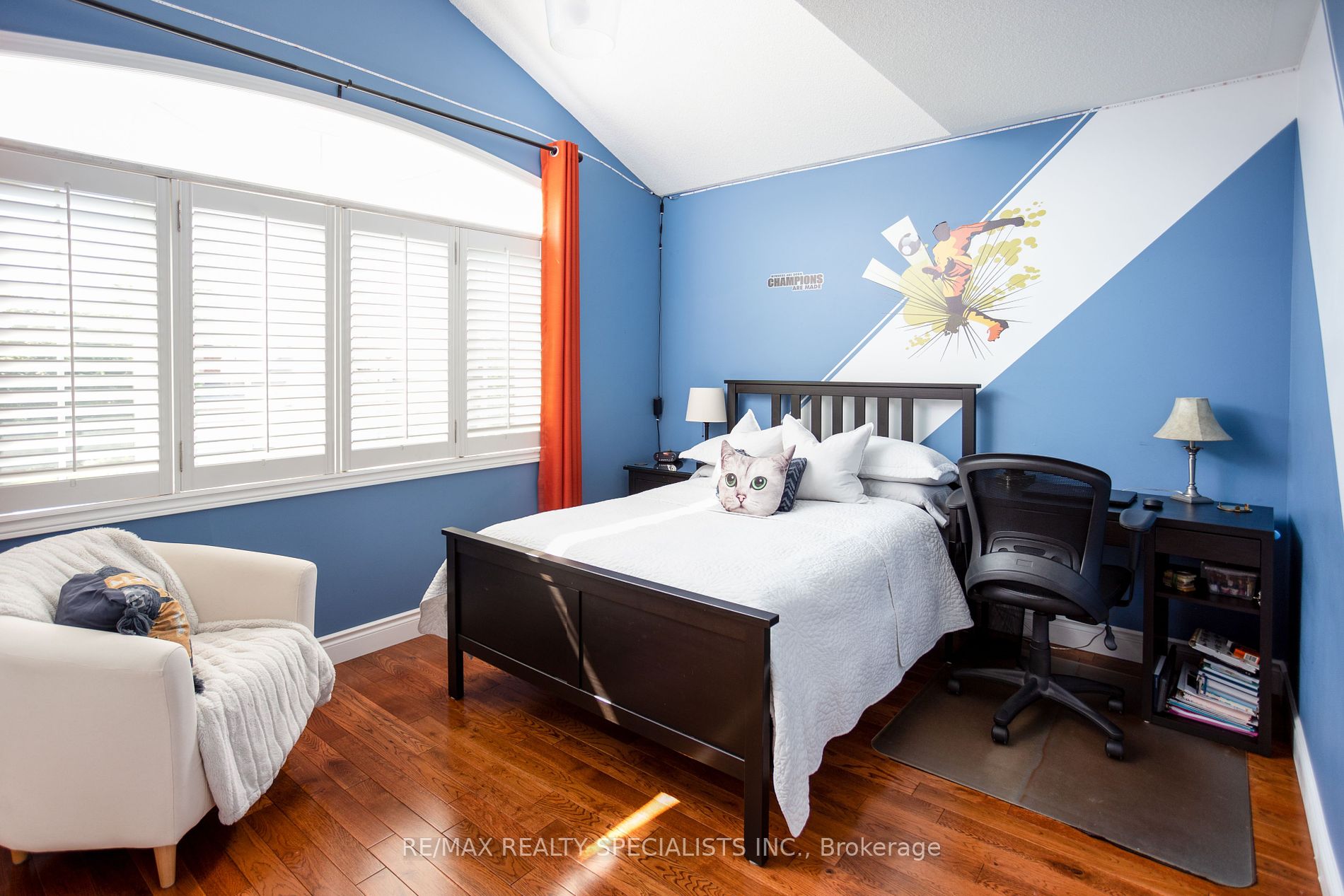 34 Collingwood Ave