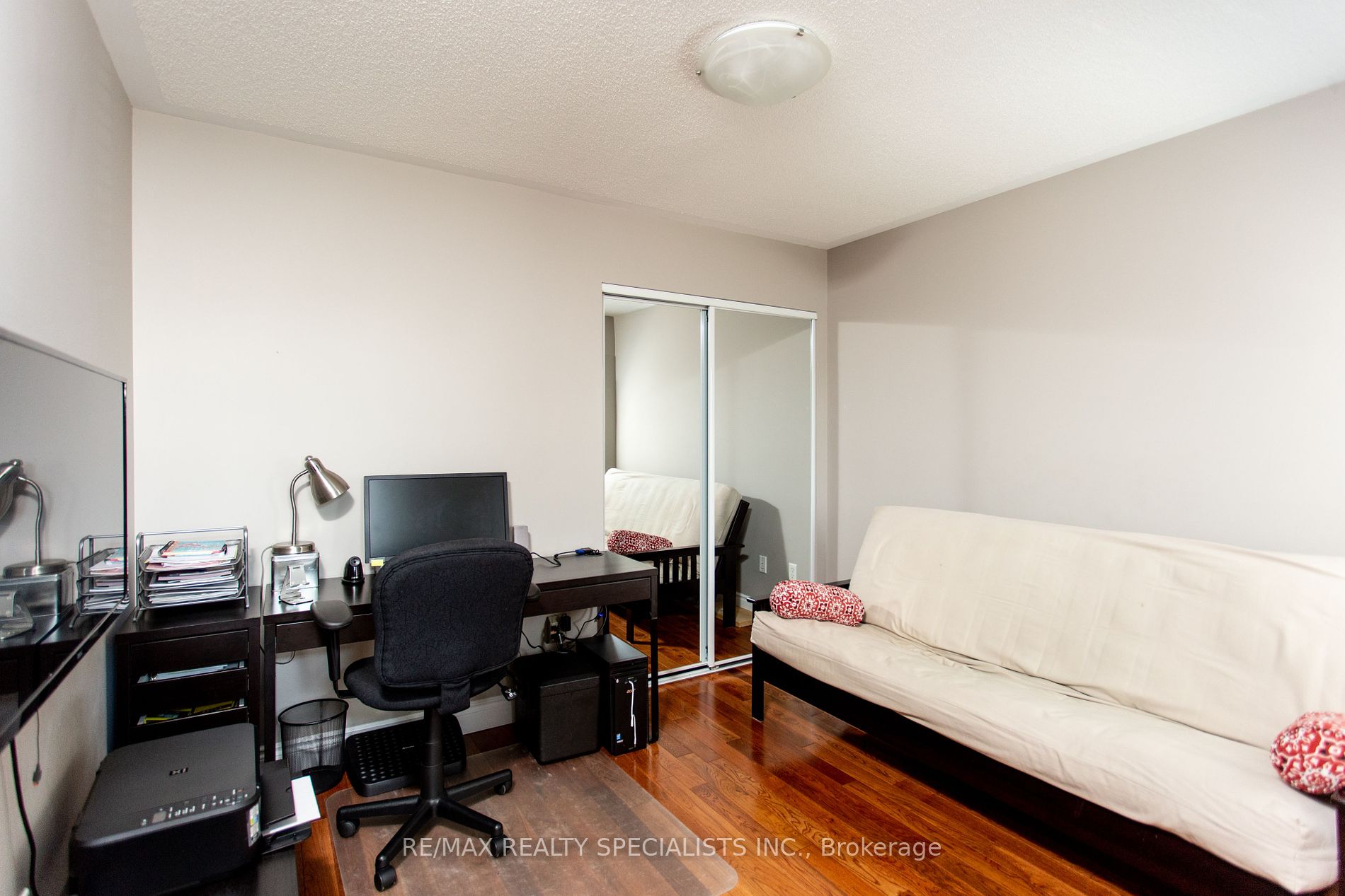 34 Collingwood Ave
