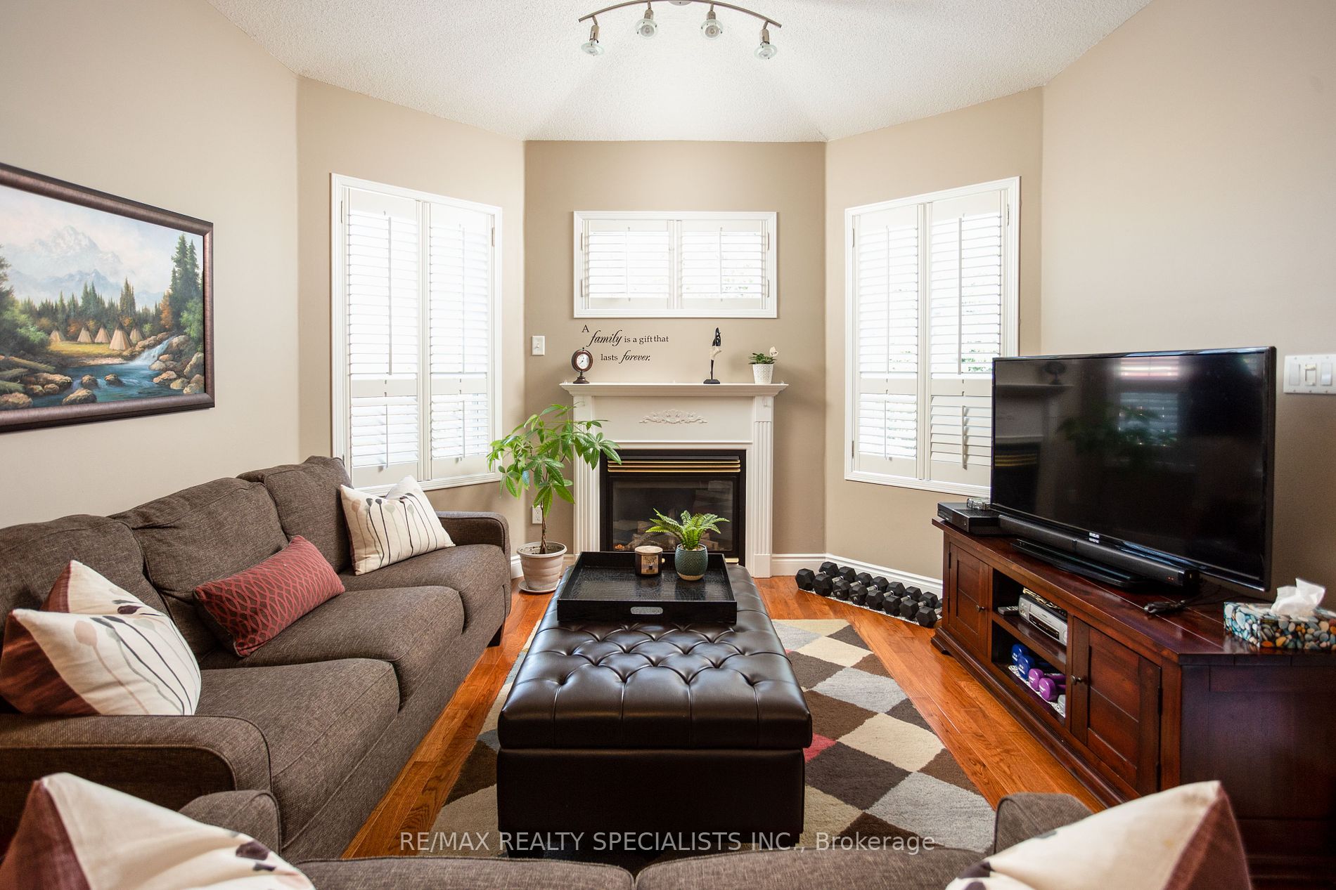 34 Collingwood Ave
