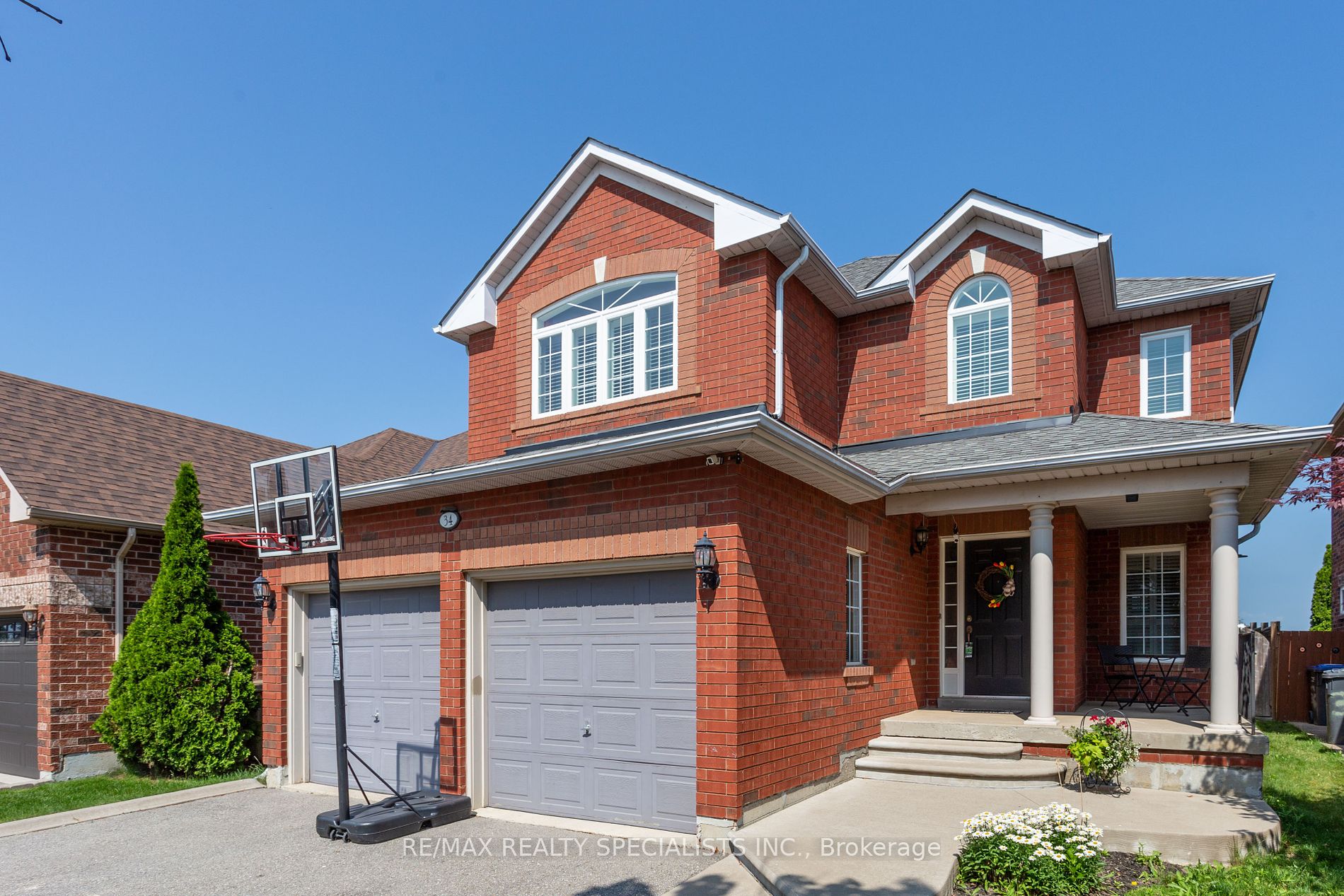 34 Collingwood Ave