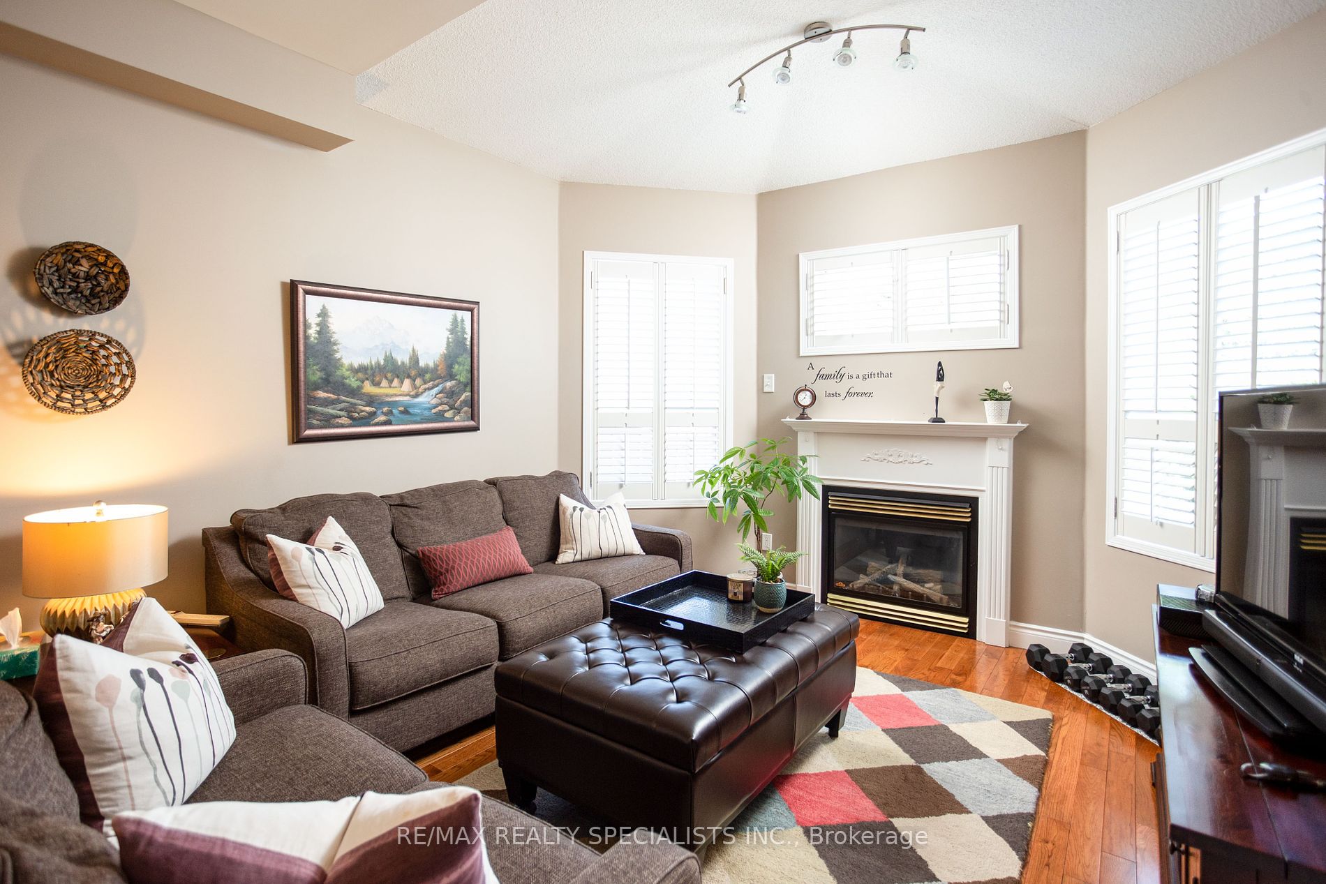 34 Collingwood Ave