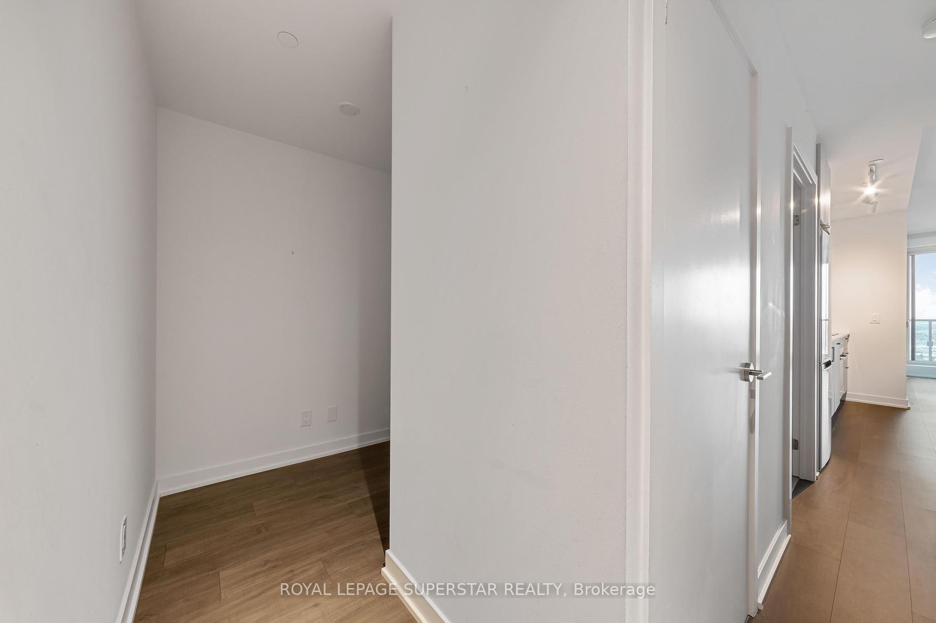 1928 Lake Shore Blvd W, #3711