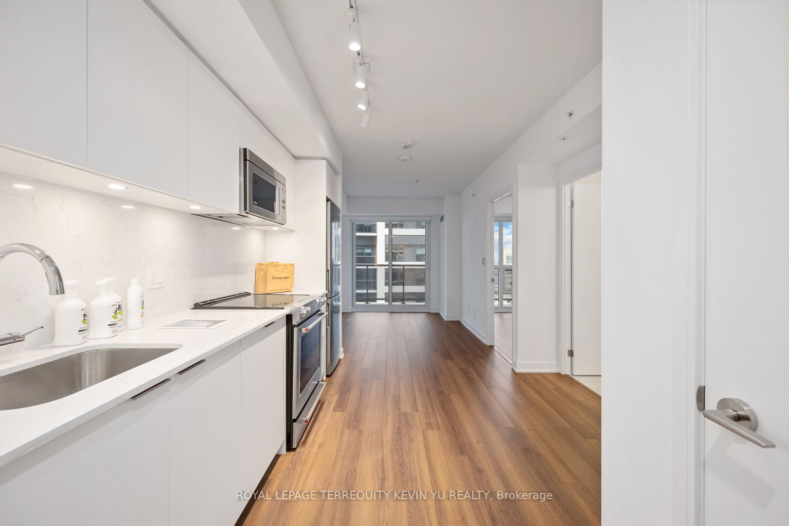 30 Samuel Wood Way #1907