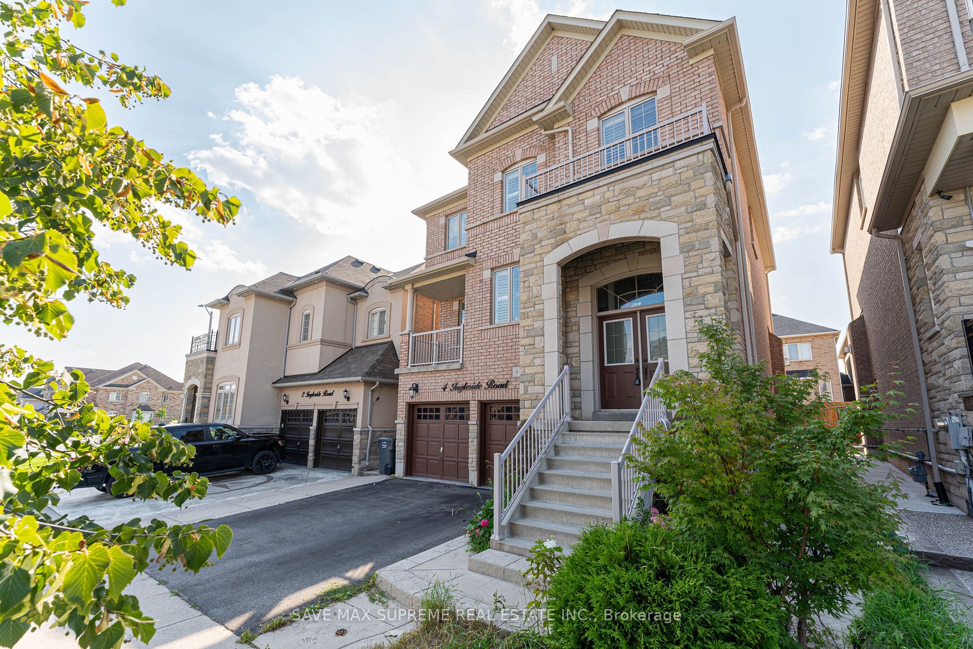 4 Ingleside Rd N