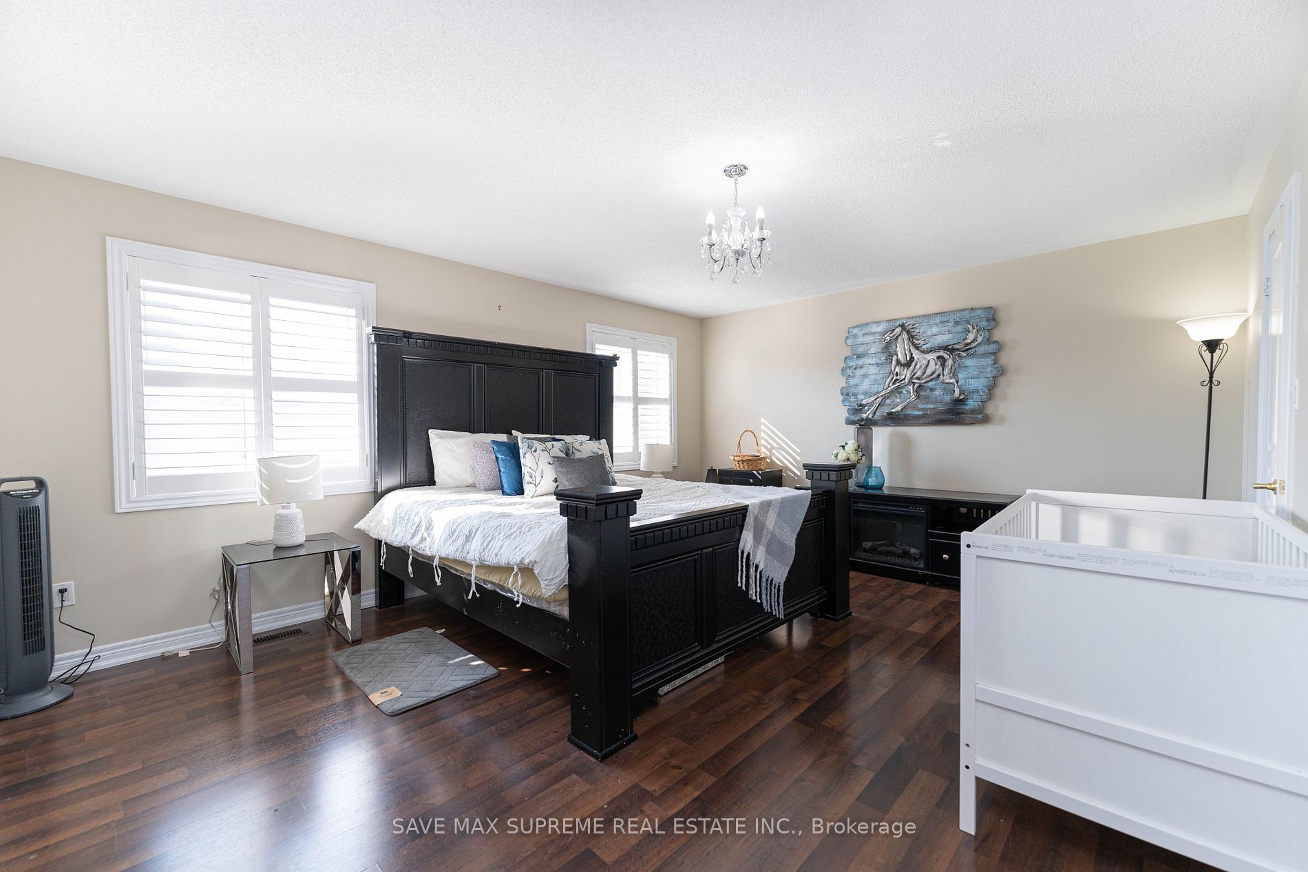 4 Ingleside Rd N