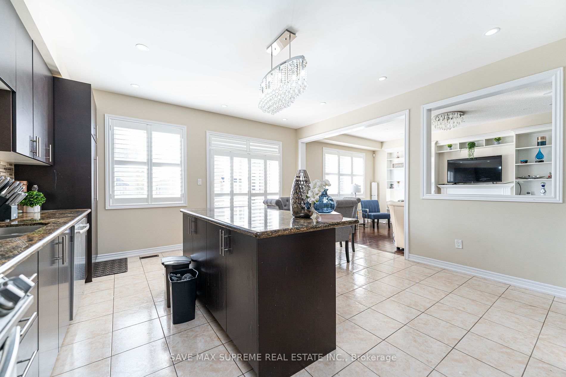 4 Ingleside Rd N