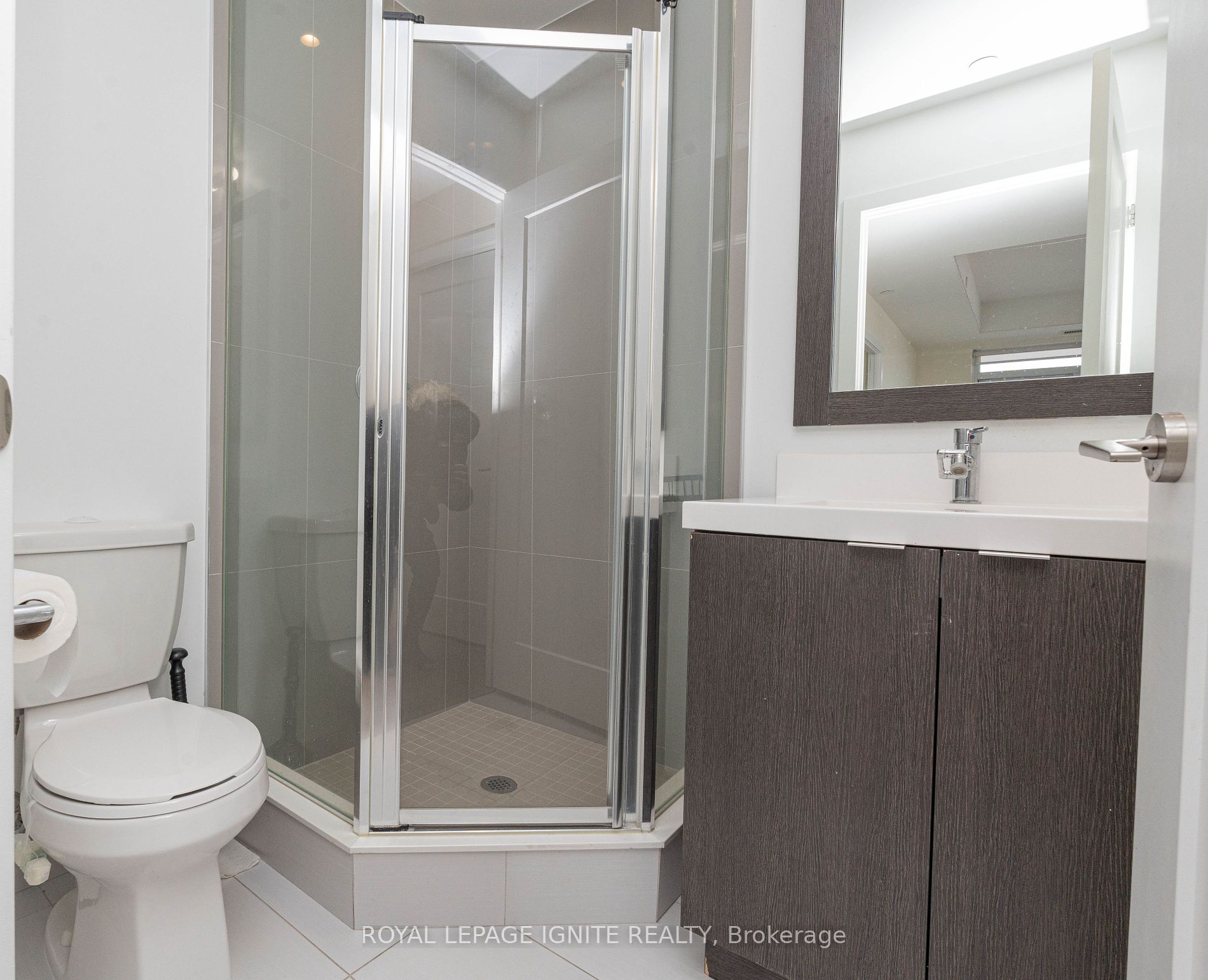 7 Mabelle Ave, #3608