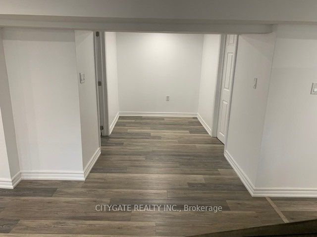 542 Guelph St, ##b